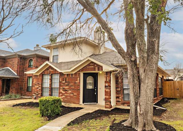 Property at 2921 Menlo Park Ln, Carrollton, TX 75007, 3 beds, 2.5 baths