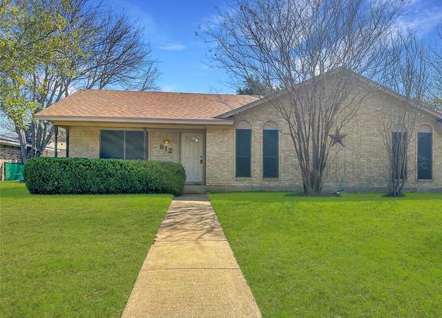 Property at 812 Monique, Cedar Hill, TX 75104, 3 beds, 2 baths