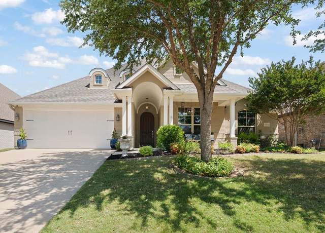 Property at 11936 Yarmouth Ln, Fort Worth, TX 76108, 4 beds, 2 baths