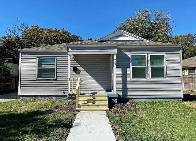 Property at 1020 Turner Pkwy, Grand Prairie, TX 75051, 4 beds, 2 baths