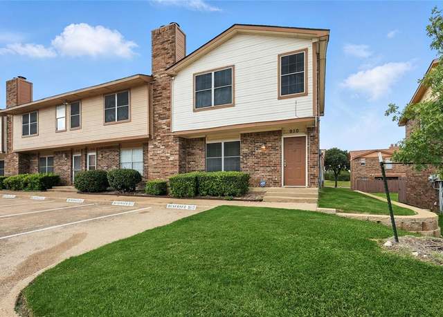 Property at 910 Cedar Ter, Cedar Hill, TX 75104, 3 beds, 2.5 baths