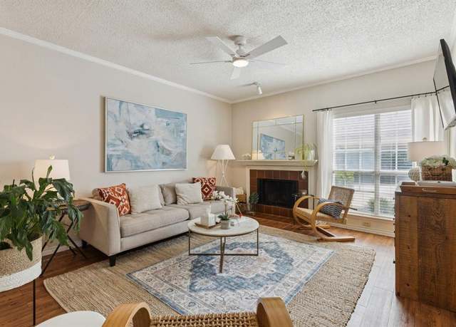 Property at 8600 Coppertowne Ln #804, Dallas, TX 75243, 2 beds, 2.5 baths