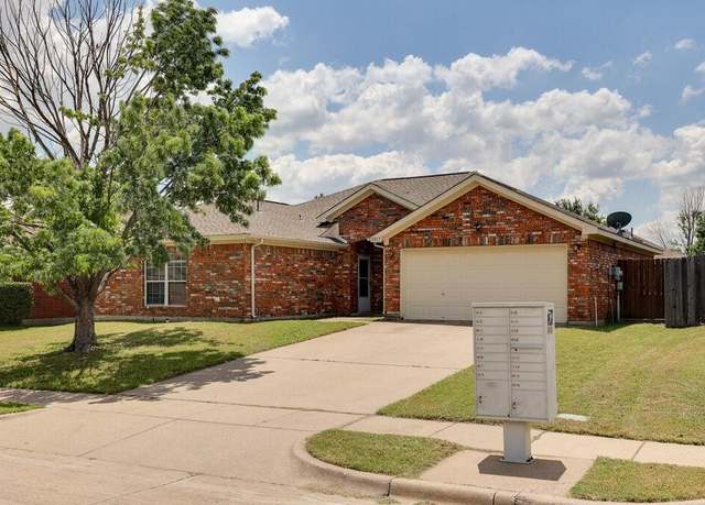 Property at 1013 Caleb St, Burleson, TX 76028, 3 beds, 2 baths
