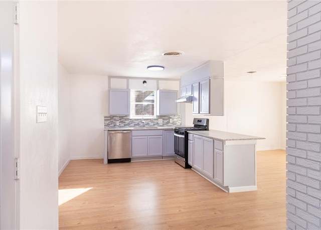 Property at 5709 Tourist Dr, North Richland Hills, TX 76189, 3 beds, 2 baths