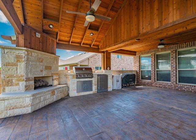 Property at 3814 Noblewood Dr, Forney, TX 75126, 4 beds, 3 baths