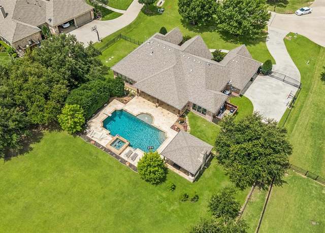 Property at 1910 Blue Forest Dr, Prosper, TX 75078, 4 beds, 3 baths