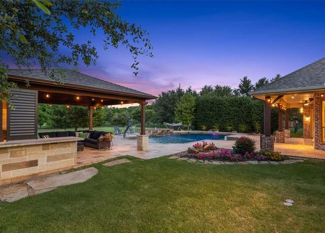 Property at 1910 Blue Forest Dr, Prosper, TX 75078, 4 beds, 3 baths