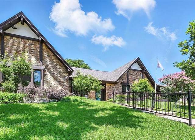 Property at 3629 Green Hollow Dr, Grand Prairie, TX 75052, 4 beds, 2.5 baths