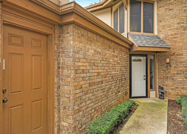 Property at 19 Park Ln, Bedford, TX 76021, 2 beds, 2 baths
