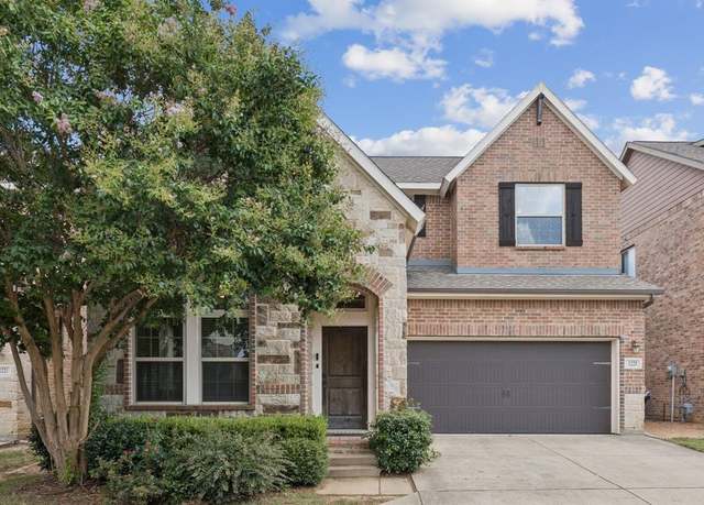 Property at 1225 Naples Dr, Richardson, TX 75080, 3 beds, 2.5 baths