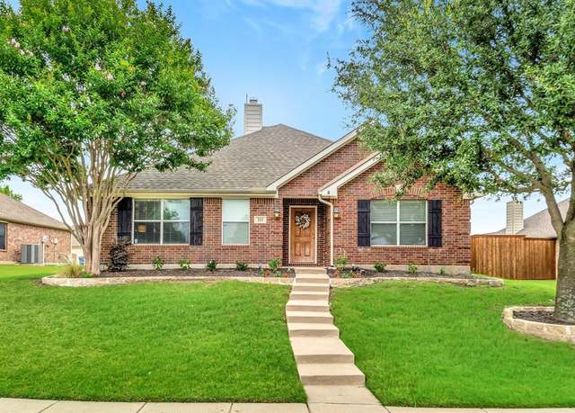 Property at 213 Rockbrook Dr, Wylie, TX 75098, 3 beds, 2 baths