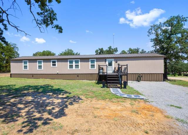 Property at 504 Wild Hill Oak Dr, Springtown, TX 76082, 3 beds, 2 baths