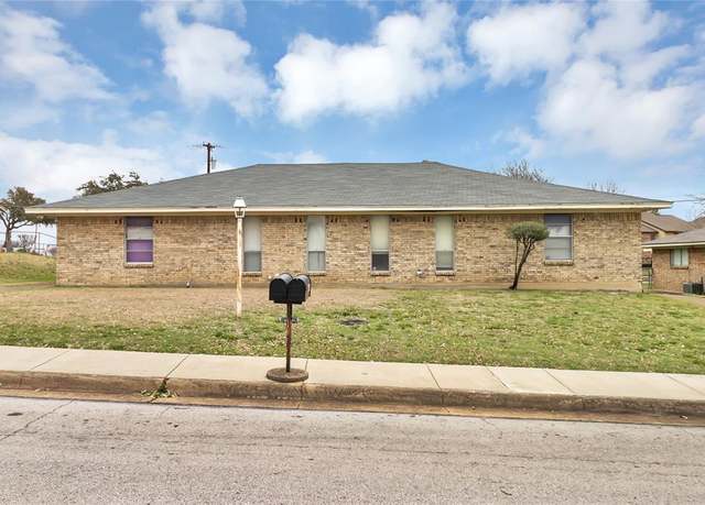 Property at 1454 Deborah Ave, Desoto, TX 75115, 4 beds, 4 baths