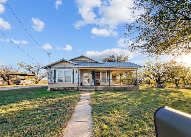 Property at 201 E 7th St, Breckenridge, TX 76424, 3 beds, 1 bath
