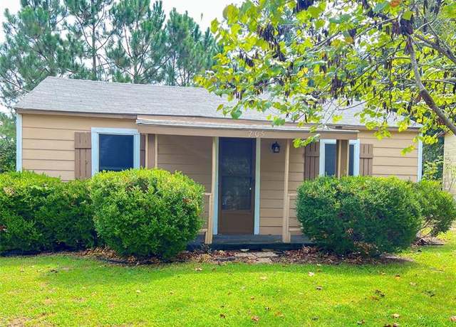 Property at 205 Pecan St, Mount Vernon, TX 75457, 1 bed, 1 bath