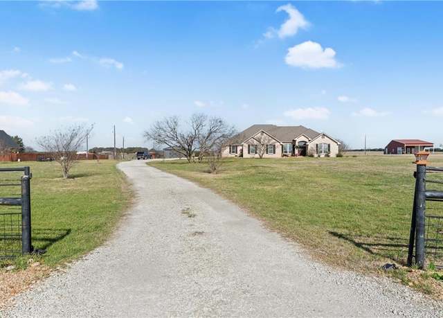 Property at 1841 Old Ranch Rd, China Spring, TX 76633, 6 beds, 3.5 baths