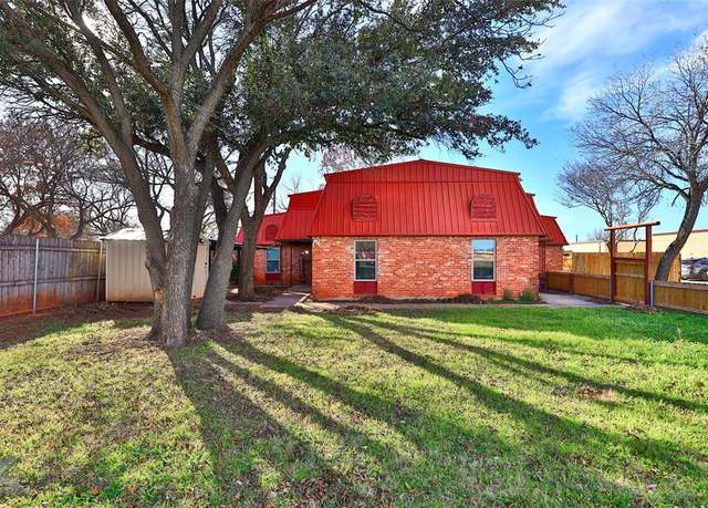 Property at 2024 N Willis St, Abilene, TX 79603, 5 beds, 4 baths