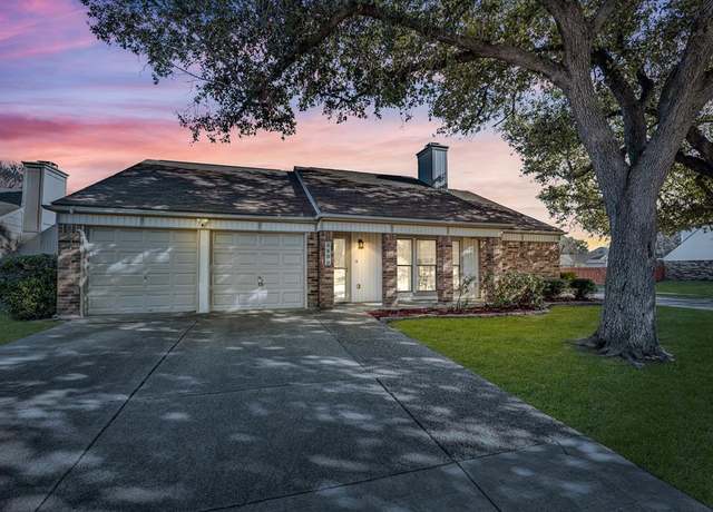 Property at 5400 Gregory Dr, Flower Mound, TX 75028, 3 beds, 2 baths