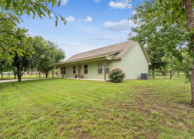 Property at 141 Tnt Ct, Springtown, TX 76082, 3 beds, 2 baths