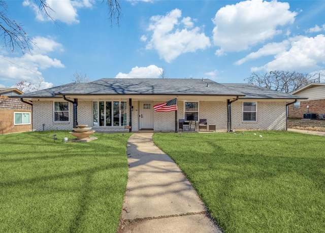 Property at 1413 Lakewood Dr, Sherman, TX 75092, 3 beds, 2 baths