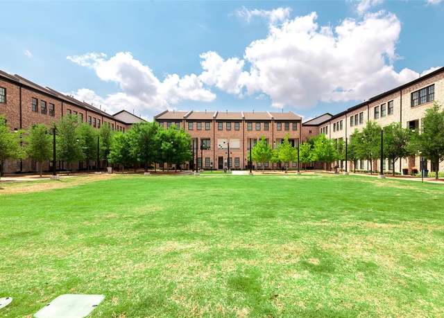 Property at 4094 Runyon Rd, Addison, TX 75001, 2 beds, 2.5 baths