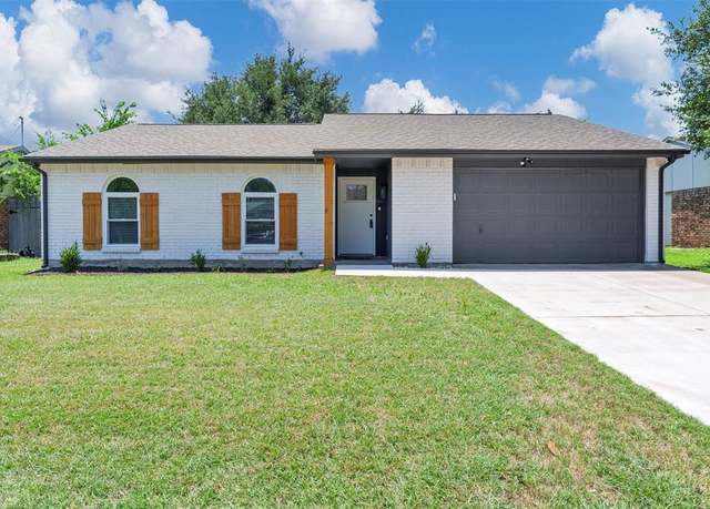 Property at 7116 Chapman Dr, North Richland Hills, TX 76182, 3 beds, 2 baths