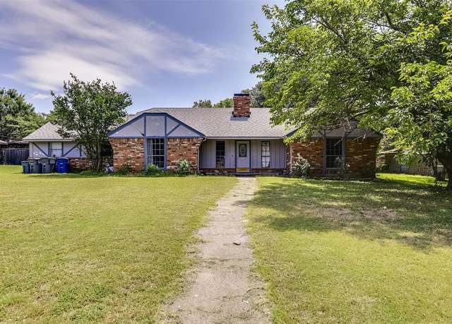 Property at 202 Pecan Creek St, Red Oak, TX 75154, 3 beds, 2 baths