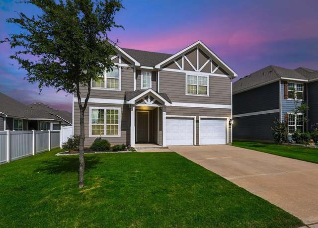 Property at 1644 Hinckley Ave, Providence Village, TX 76227, 4 beds, 2.5 baths