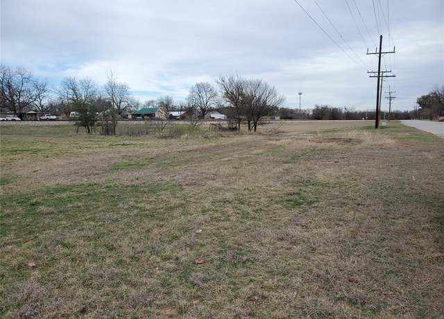 Property at 901 W Cherokee Ave, Comanche, TX 76442