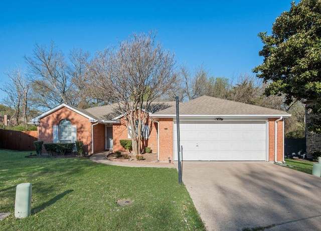Property at 700 Ashbrook Dr, Desoto, TX 75115, 3 beds, 2 baths