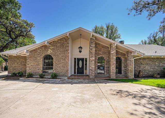 Property at 713 Havenwood Ln S, Fort Worth, TX 76112, 3 beds, 3 baths