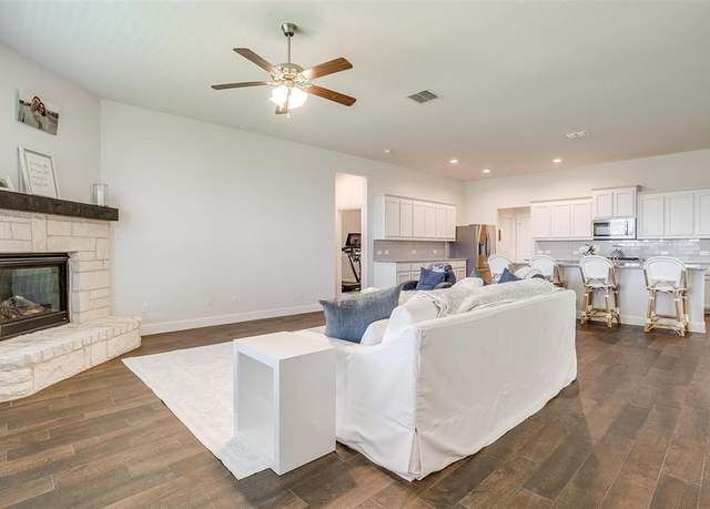 Property at 15125 Belclaire Ave, Aledo, TX 76008, 4 beds, 3 baths