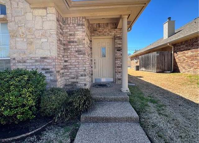 Property at 357 Old Mill Creek Dr, Woodway, TX 76712, 3 beds, 2 baths