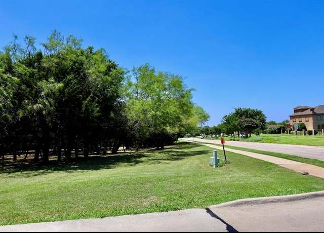Property at 2501 Eagle Creek Dr, Cedar Hill, TX 75104