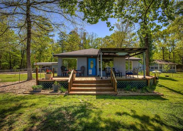 Property at 1462 Private Road 8692, Winnsboro, TX 75494, 3 beds, 1 bath