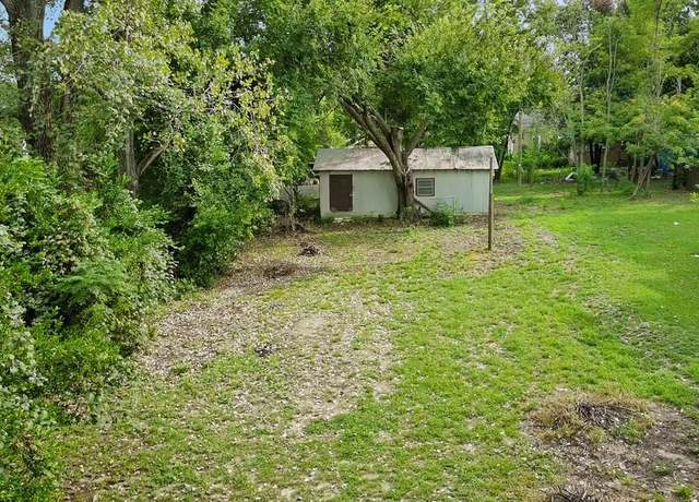 Property at 706 Spruce St, Teague, TX 75860