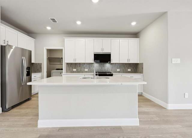 Property at 509 Willet Dr, Mckinney, TX 75069, 4 beds, 2.5 baths