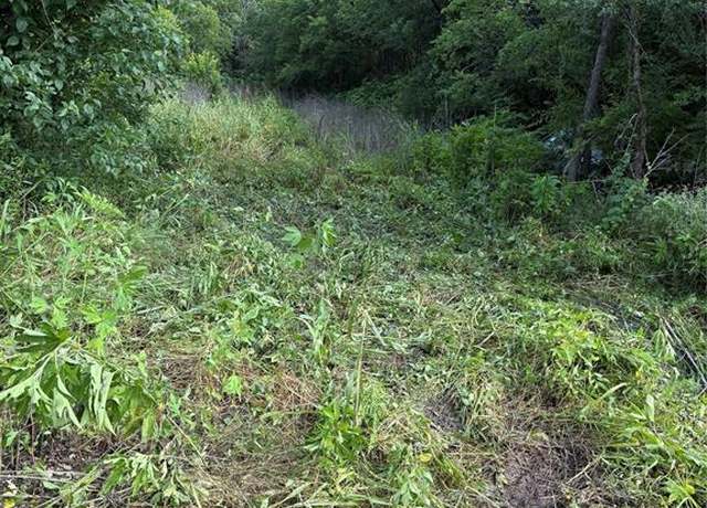 Property at 1006 E Denton St, Ennis, TX 75119