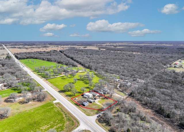 Property at 5523 S State Highway 19, Emory, TX 75440, 3 beds, 2.5 baths