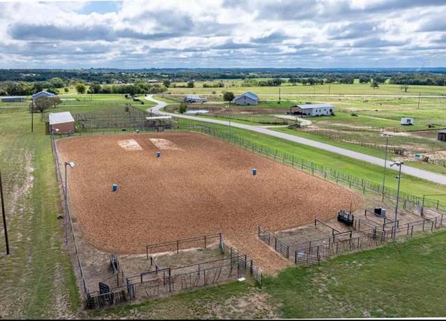 Property at 1990 Horsemans Dr, Stephenville, TX 76401