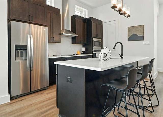 Property at 13325 Bee St #305, Farmers Branch, TX 75234, 3 beds, 3.5 baths