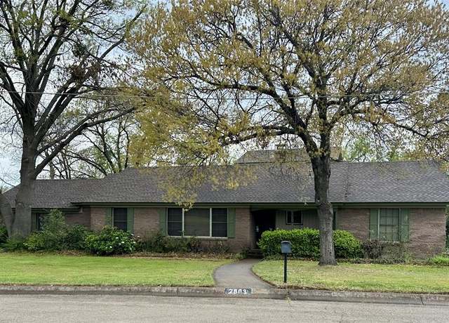 Property at 2803 Wilsonwood Dr, Denton, TX 76209, 5 beds, 3.5 baths