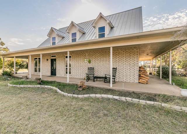 Property at 150 Burton Hill Dr, Weatherford, TX 76087, 4 beds, 3 baths