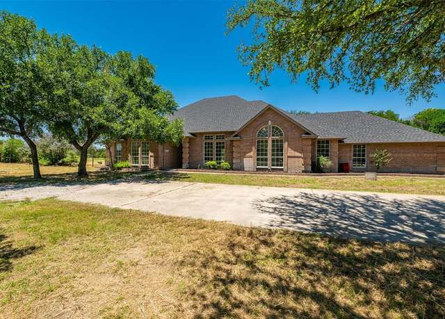 Property at 1621 Chapman Ct, Aledo, TX 76008, 4 beds, 3 baths