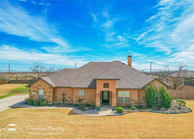 Property at 133 Chardonnay Way, Abilene, TX 79602, 4 beds, 3 baths