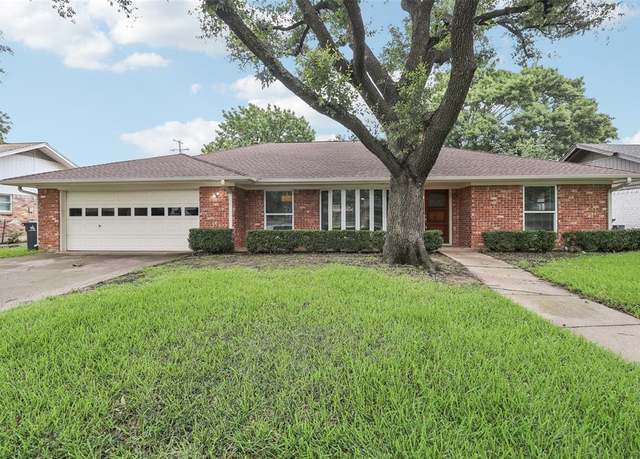 Property at 2201 Briarwood Blvd, Arlington, TX 76013, 3 beds, 2 baths