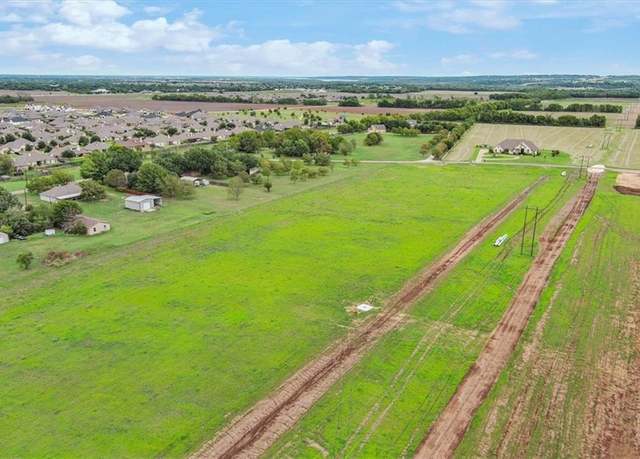 Property at 1100 & 1120 Harris Creek Rd, Mcgregor, TX 76657