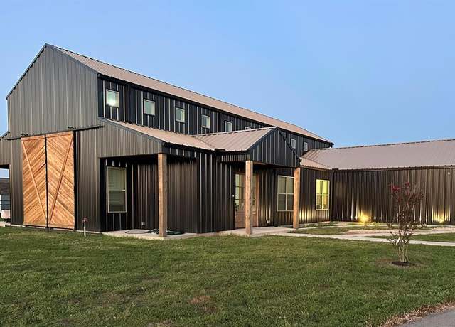 Property at 511 John Davis Rd, Italy, TX 76651, 7 beds, 5 baths