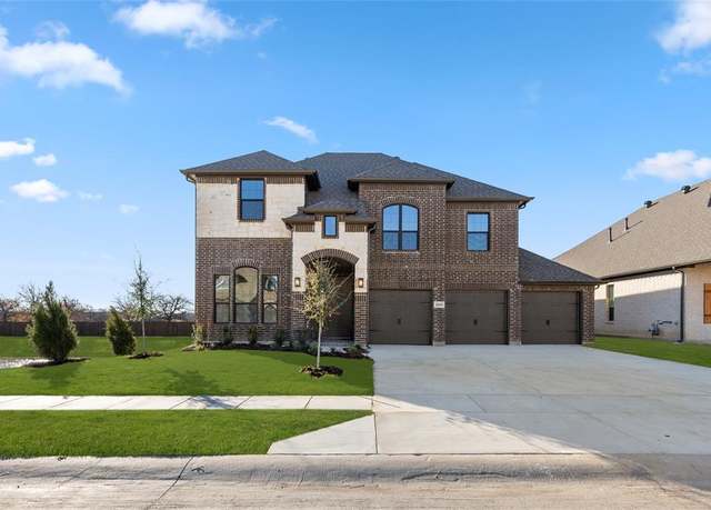 Property at 1045 Fleetwood Dr, Justin, TX 76247, 4 beds, 4 baths