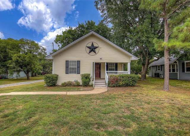 Property at 304 N Houston St, Royse City, TX 75189, 3 beds, 1 bath